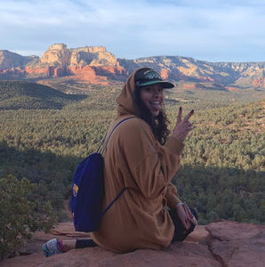 Meet your Posher, Nidia